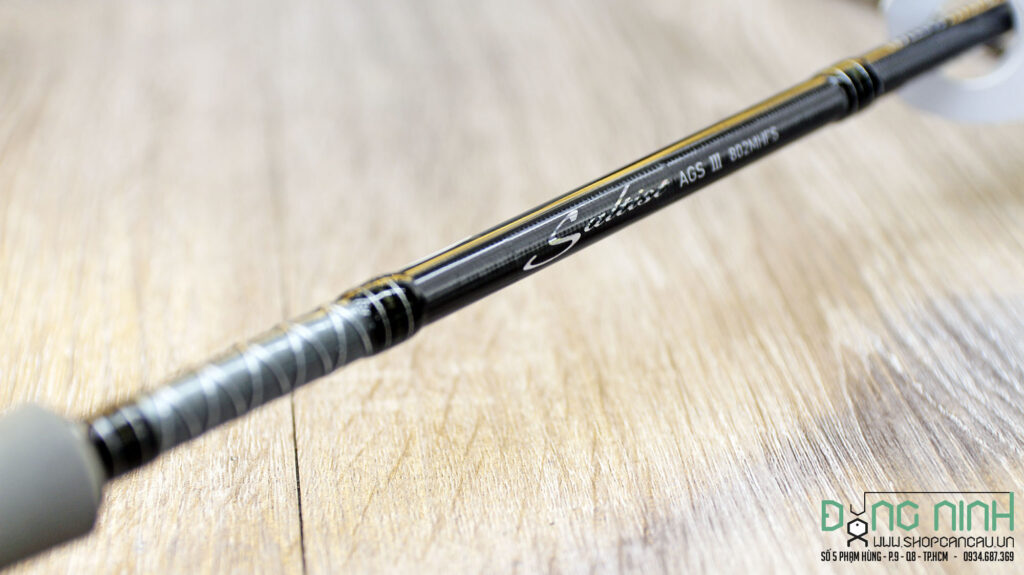 Cần lure Daiwa Saltist AGS III 2m4