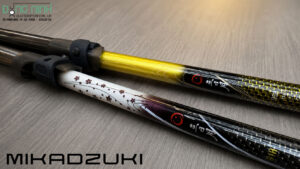 Cần câu tôm Daiwa Mikadzuki Gold màu vàng